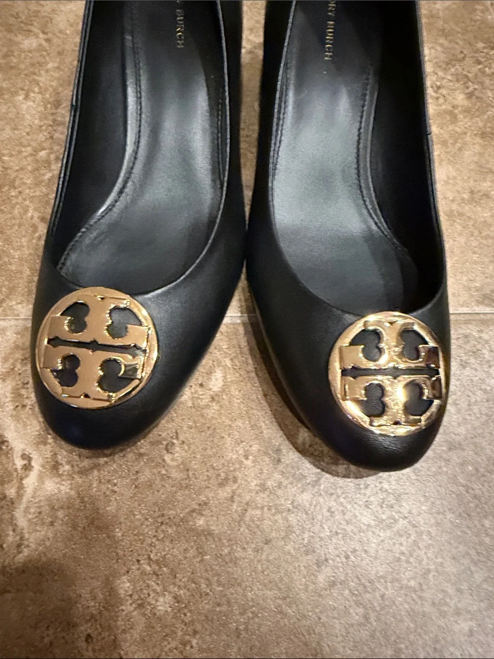 Tory Burch Black Leather Block Heel Pumps with Gold Logo Medallion-never worn
